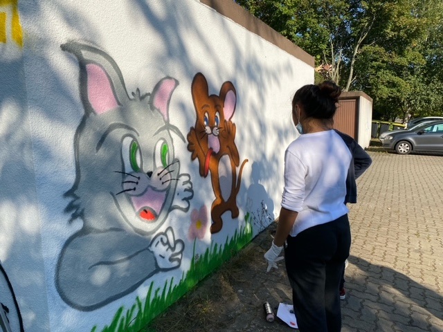 Buntes Graffiti am Schöppenstedter ffn-Spielplatz